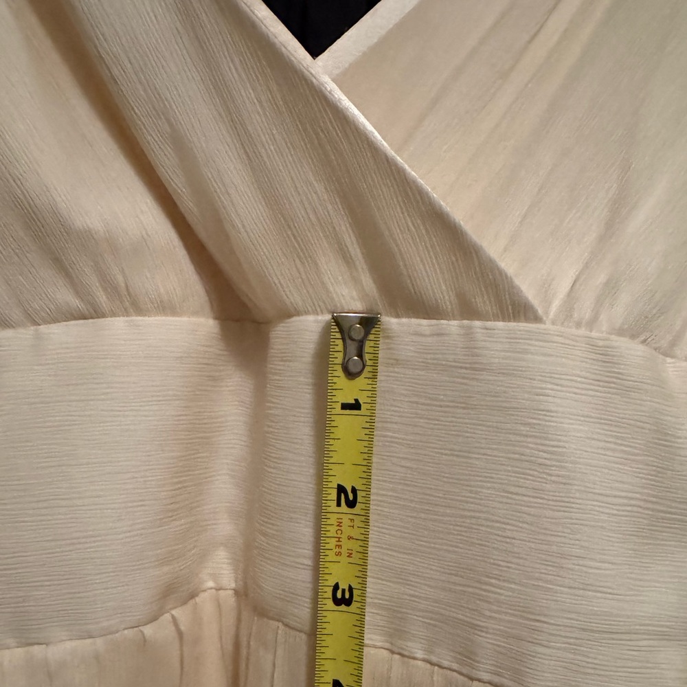 J Crew silk off white wedding dress. Size 6P. - Picture 11 of 12